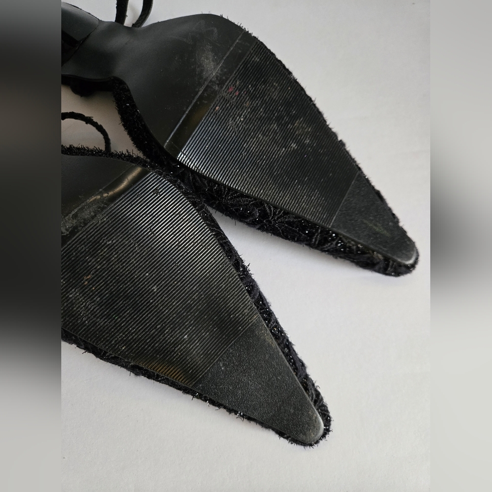 Embroidered Elegant Mules - Picture 8 of 8